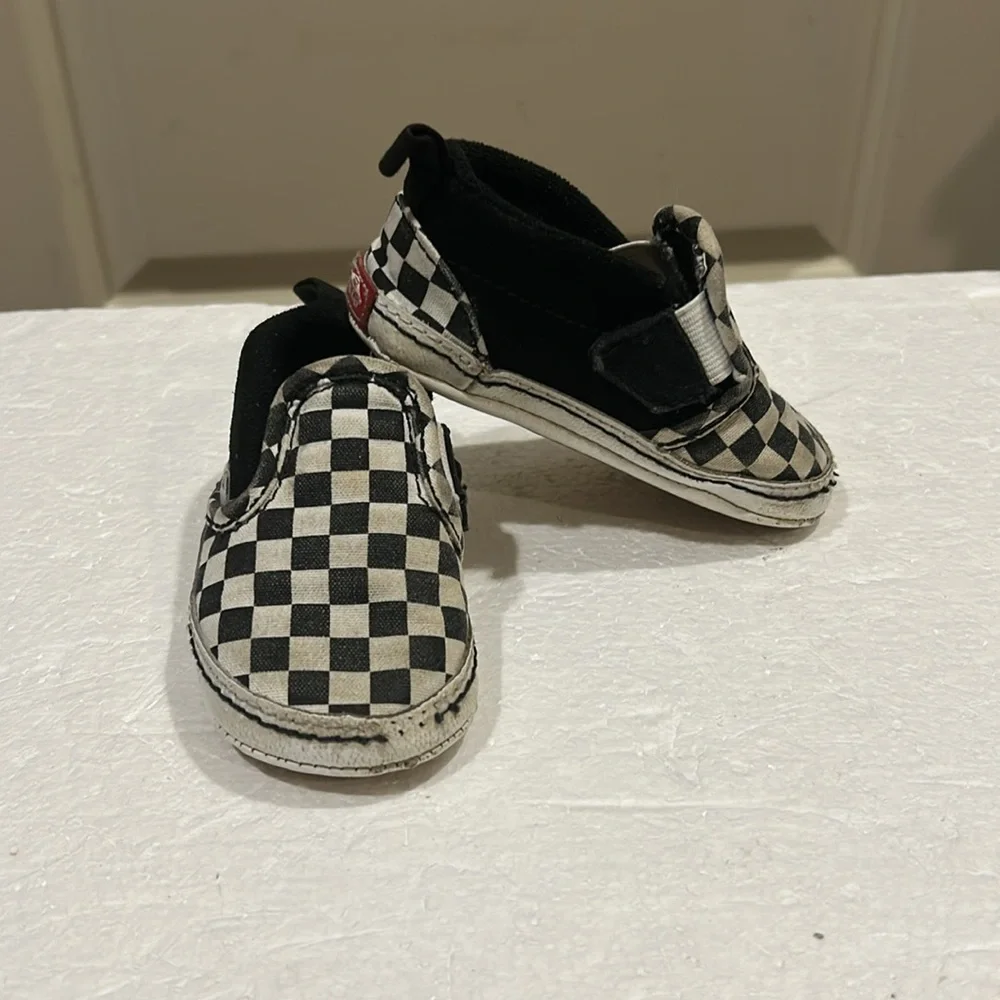 VANS infant slipOn black white classic checkered sneaker shoe loop elastic size4